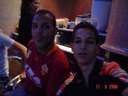 reda et youness ou bien totti c son deuxieme nom